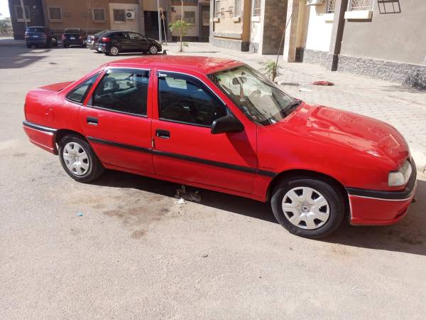 اوبل فيكترا 1995