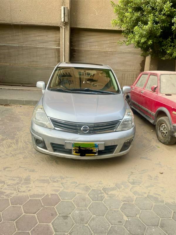 نيسان تيدا 2011